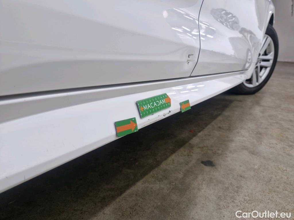  Toyota  Corolla TOYOTA  / 2018 / 5P / Berline Hybride 184h Dynamic Business Stage Acad #53