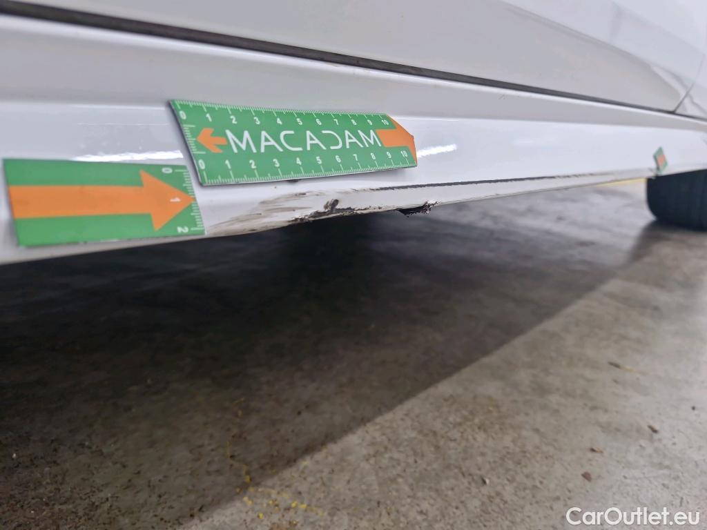  Toyota  Corolla TOYOTA  / 2018 / 5P / Berline Hybride 184h Dynamic Business Stage Acad #5