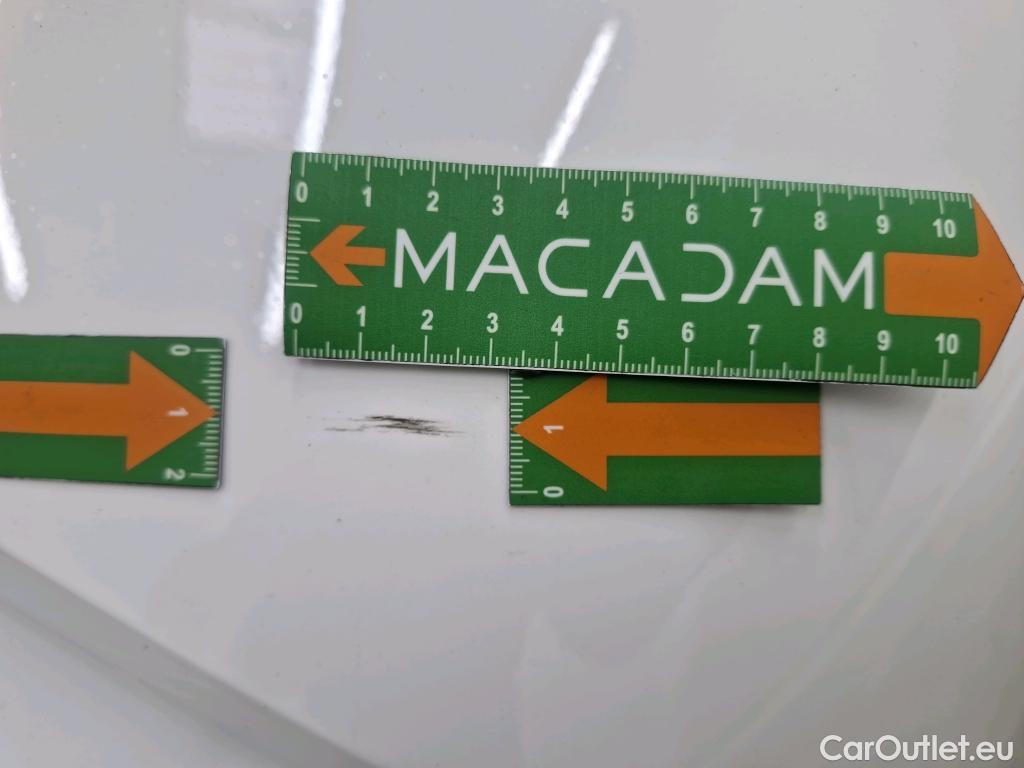  Toyota  Corolla TOYOTA  / 2018 / 5P / Berline Hybride 184h Dynamic Business Stage Acad #50