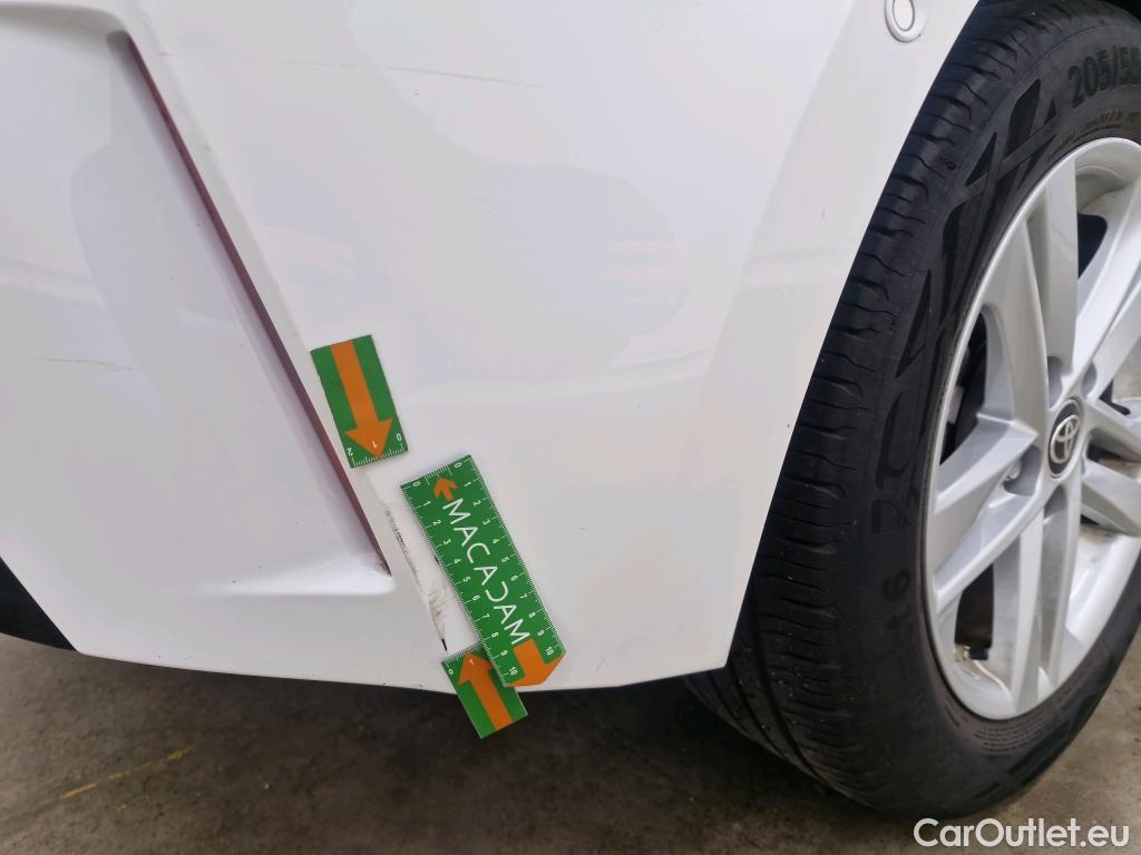  Toyota  Corolla TOYOTA  / 2018 / 5P / Berline Hybride 184h Dynamic Business Stage Acad #51