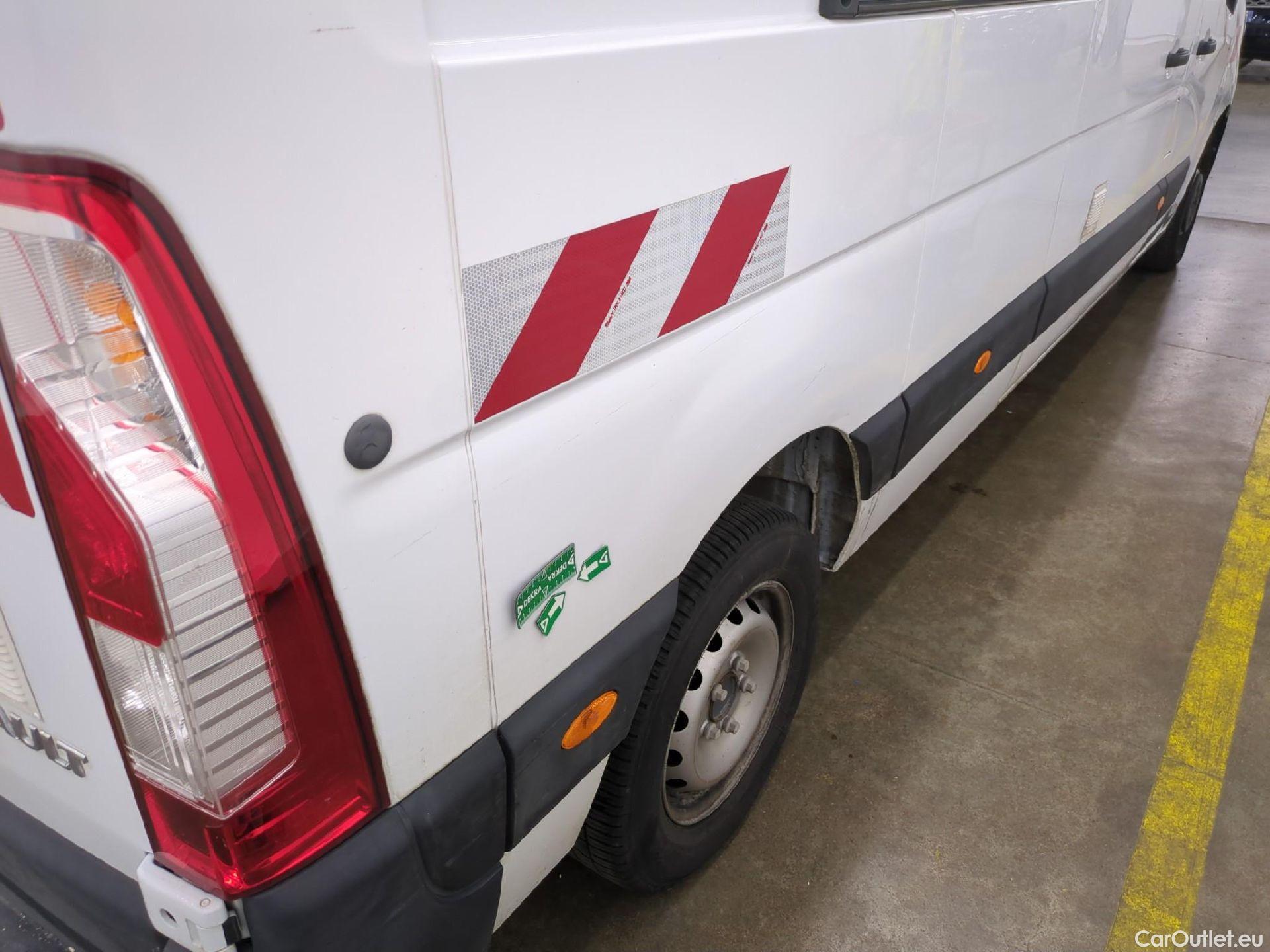  Renault  Master  III Fourgon L3H2 3 5 Grand Confort dCi 135CV BVM6 E6dT #22