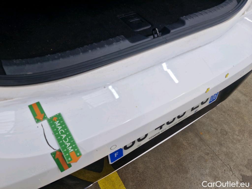  Toyota  Corolla TOYOTA  / 2018 / 5P / Berline Hybride 184h Dynamic Business Stage Acad #42