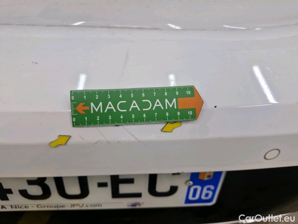  Toyota  Corolla TOYOTA  / 2018 / 5P / Berline Hybride 184h Dynamic Business Stage Acad #44