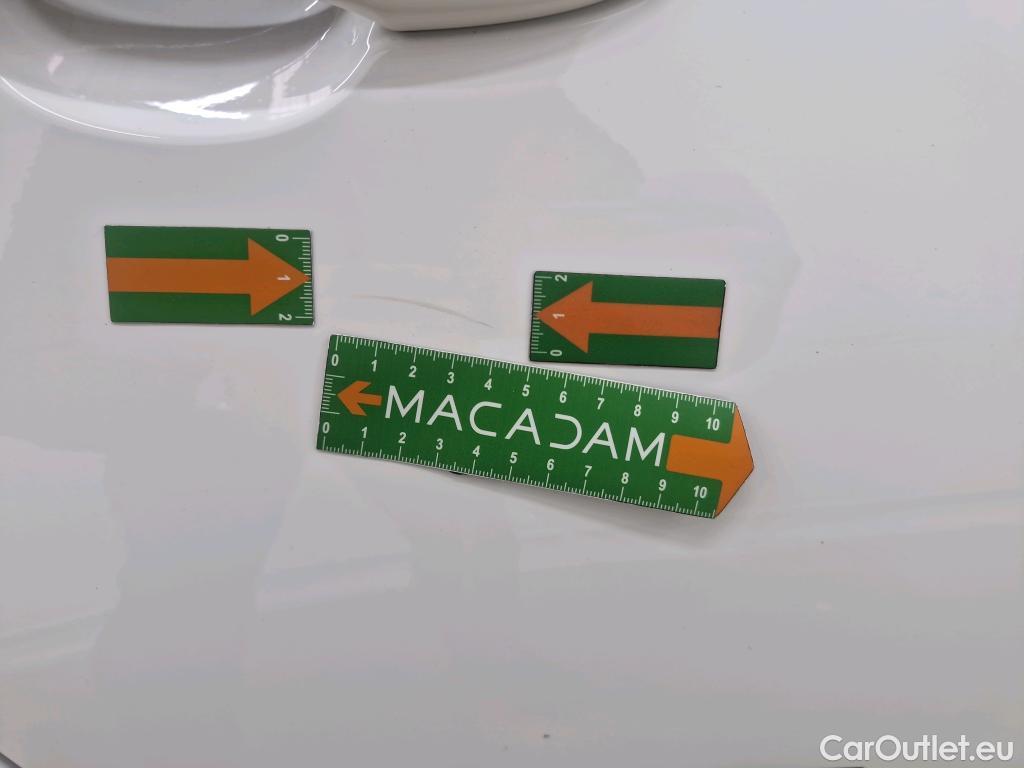  Toyota  Corolla TOYOTA  / 2018 / 5P / Berline Hybride 184h Dynamic Business Stage Acad #19