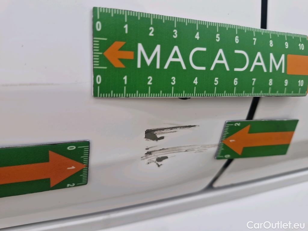  Toyota  Corolla TOYOTA  / 2018 / 5P / Berline Hybride 184h Dynamic Business Stage Acad #27