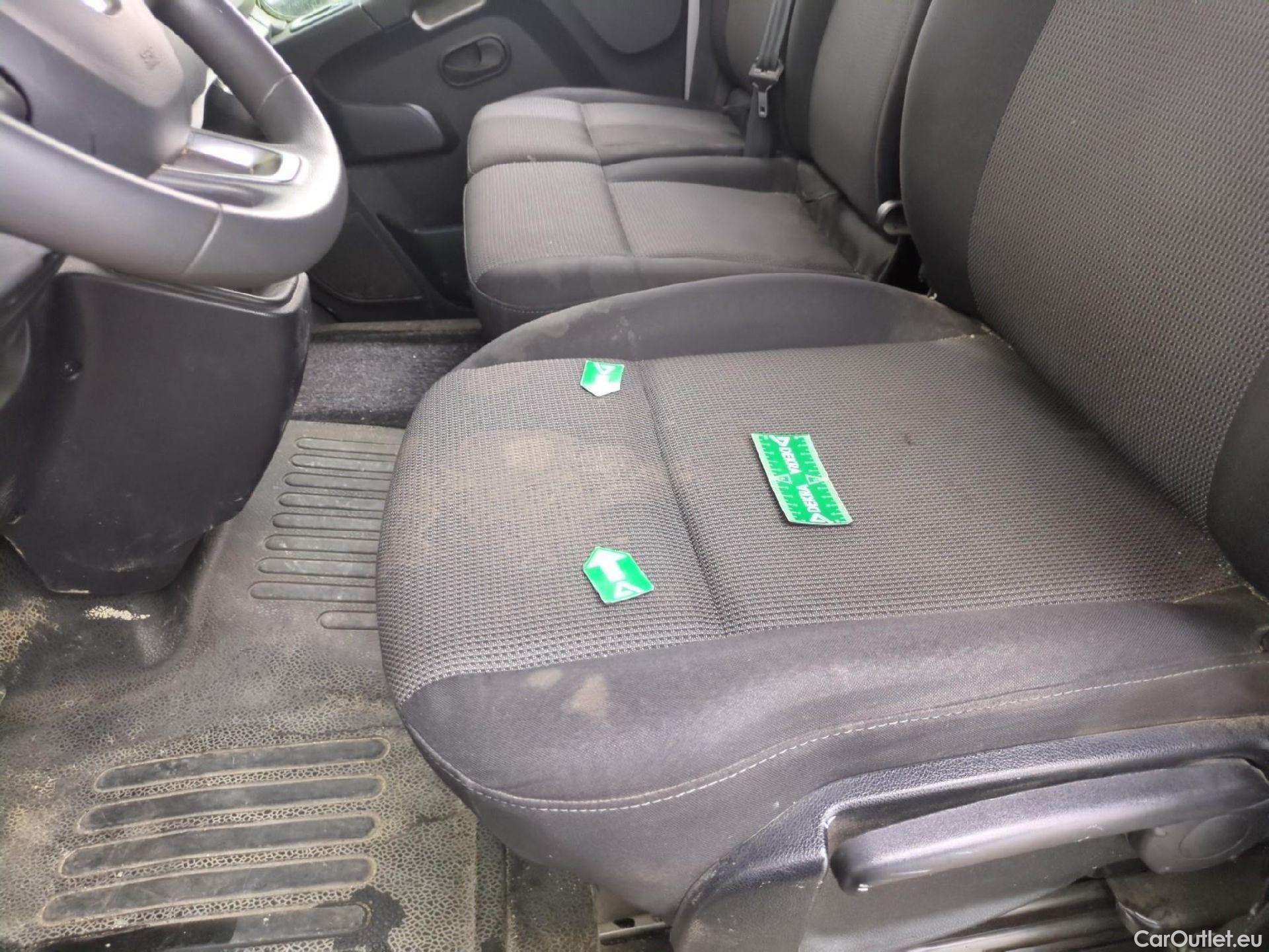  Renault  Master  III Fourgon L3H2 3 5 Grand Confort dCi 135CV BVM6 E6dT #12