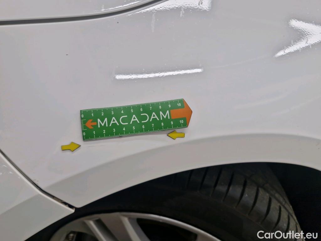  Toyota  Corolla TOYOTA  / 2018 / 5P / Berline Hybride 184h Dynamic Business Stage Acad #62