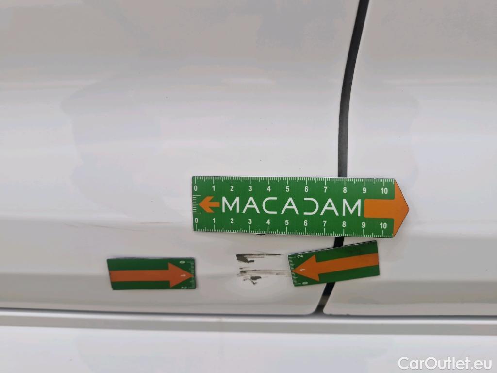  Toyota  Corolla TOYOTA  / 2018 / 5P / Berline Hybride 184h Dynamic Business Stage Acad #26