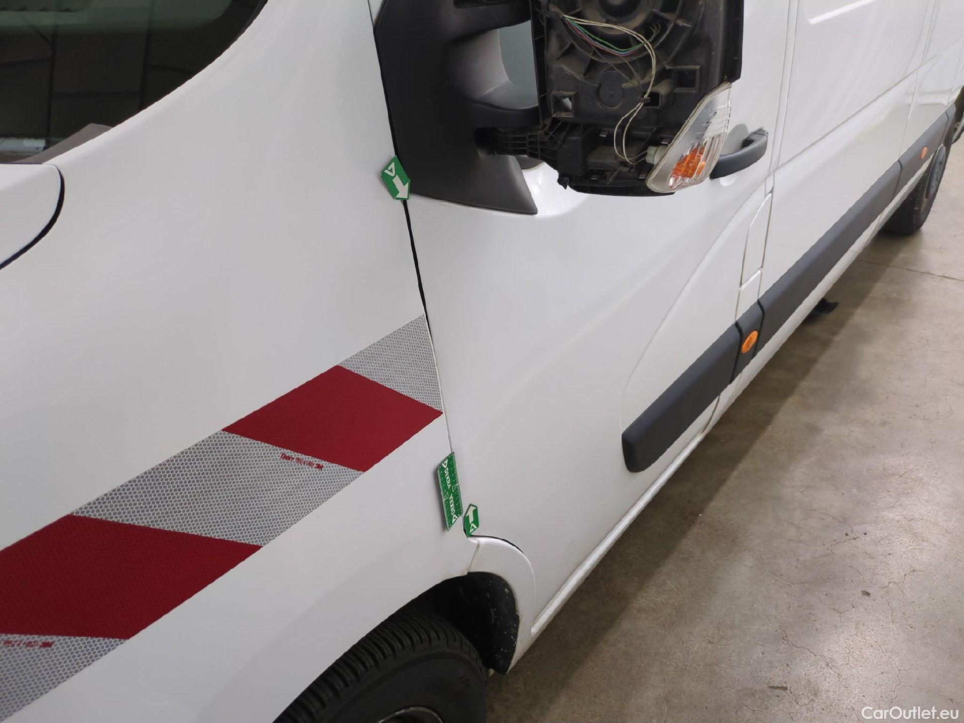  Renault  Master  III Fourgon L3H2 3 5 Grand Confort dCi 135CV BVM6 E6dT #46