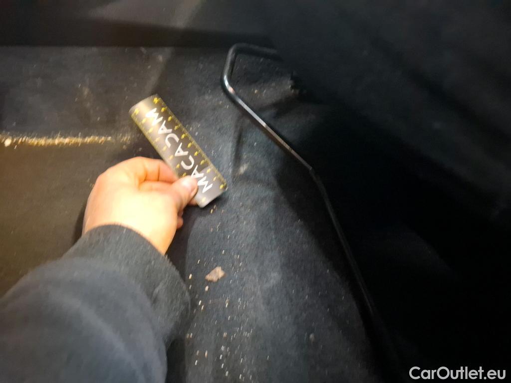  Bmw  Serie 1 BMW Série 1 2019 5P Berline 15 116D Business Design #7