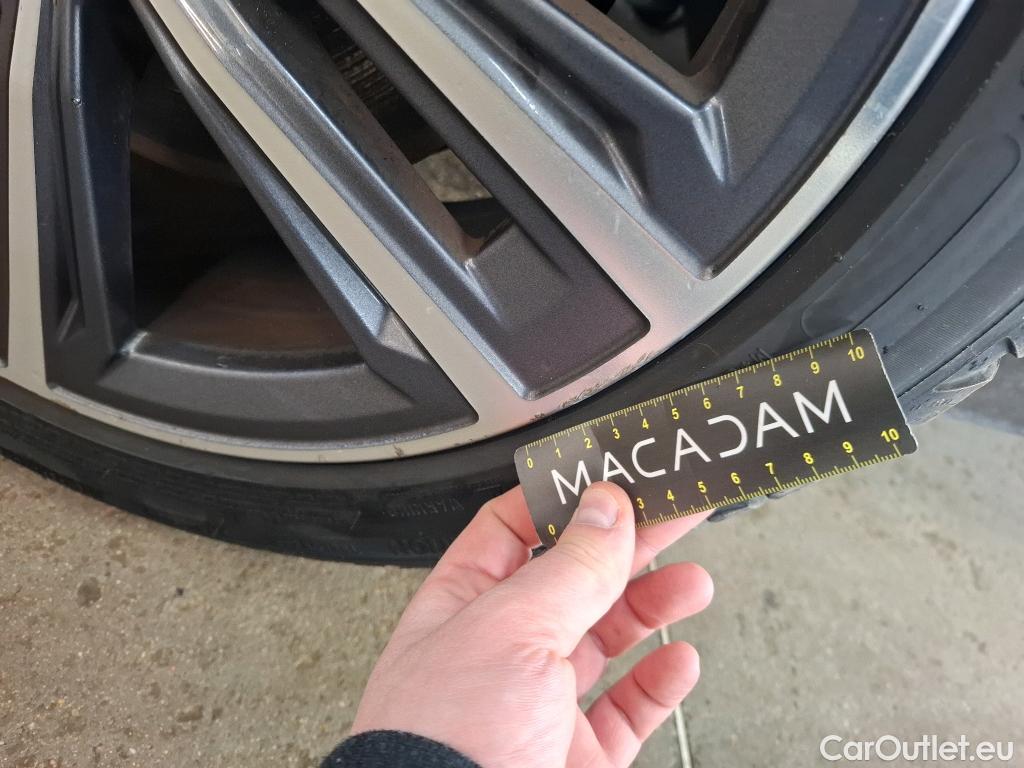  Bmw  Serie 1 BMW Série 1 2019 5P Berline 15 116D Business Design #32