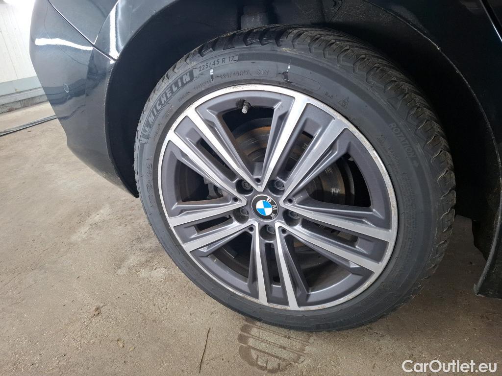  Bmw  Serie 1 BMW Série 1 2019 5P Berline 15 116D Business Design #40