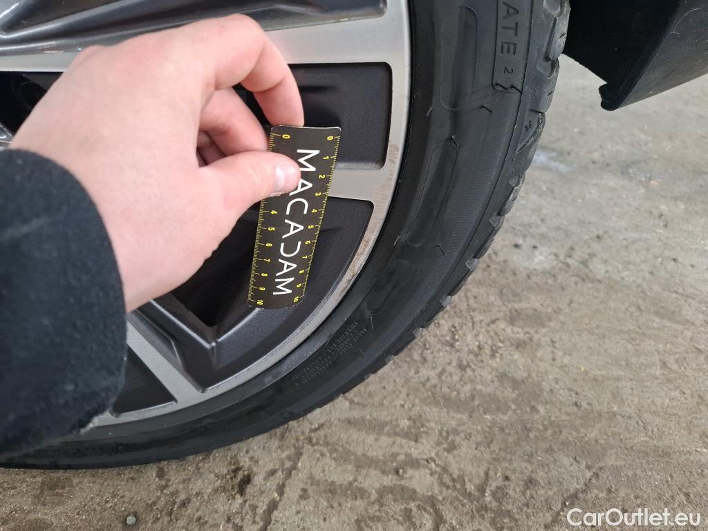  Bmw  Serie 1 BMW Série 1 2019 5P Berline 15 116D Business Design #39