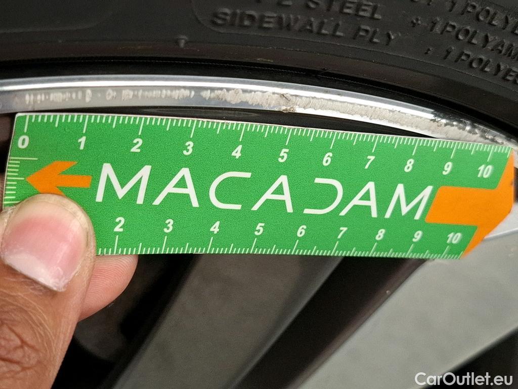  Peugeot  308 PEUGEOT  SW  2017  5P  Break BlueHDi 130 Allure Business #38