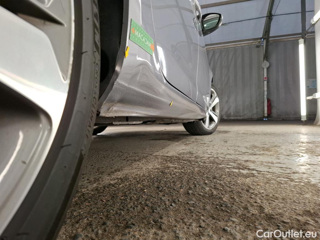  Peugeot  308 PEUGEOT  SW  2017  5P  Break BlueHDi 130 Allure Business #1