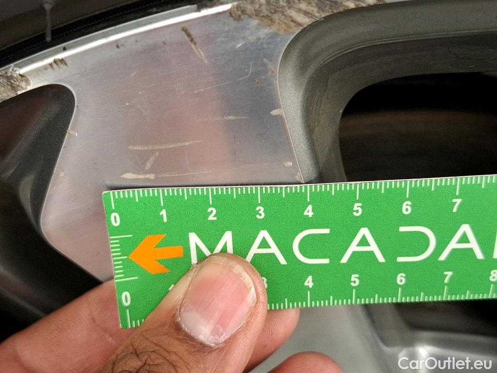  Peugeot  308 PEUGEOT  SW  2017  5P  Break BlueHDi 130 Allure Business #47