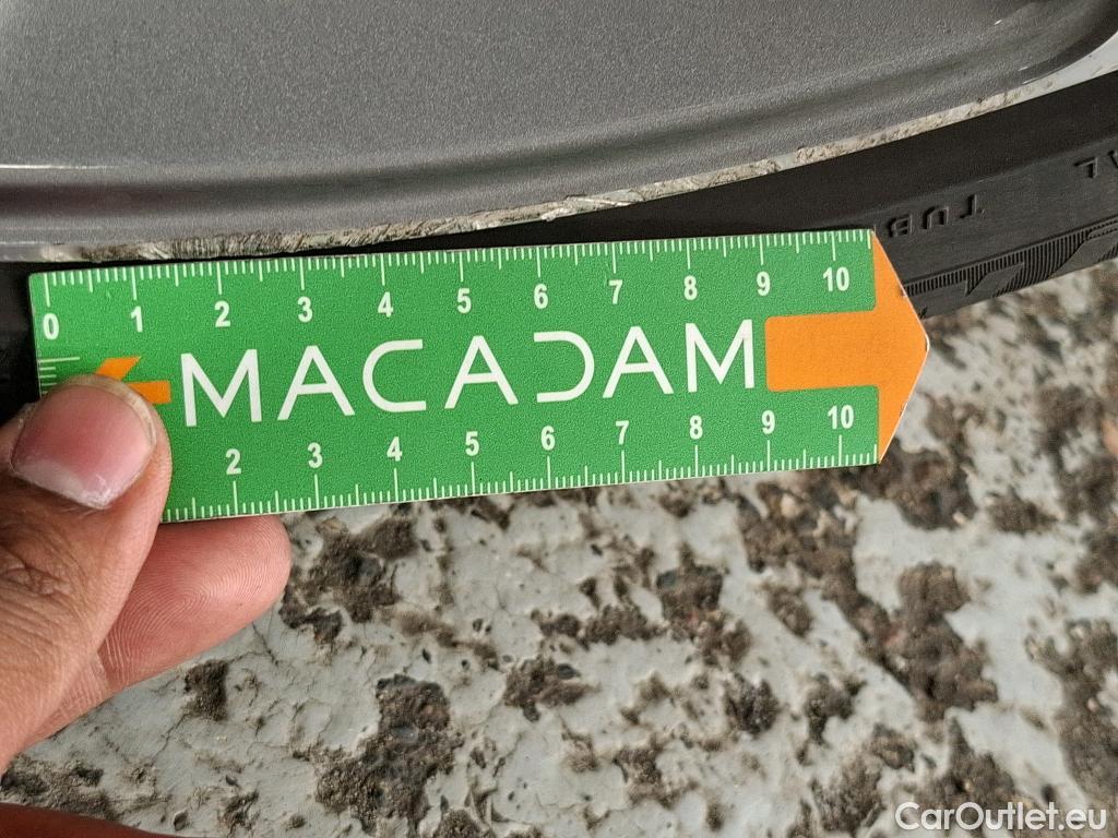  Peugeot  308 PEUGEOT  SW  2017  5P  Break BlueHDi 130 Allure Business #42