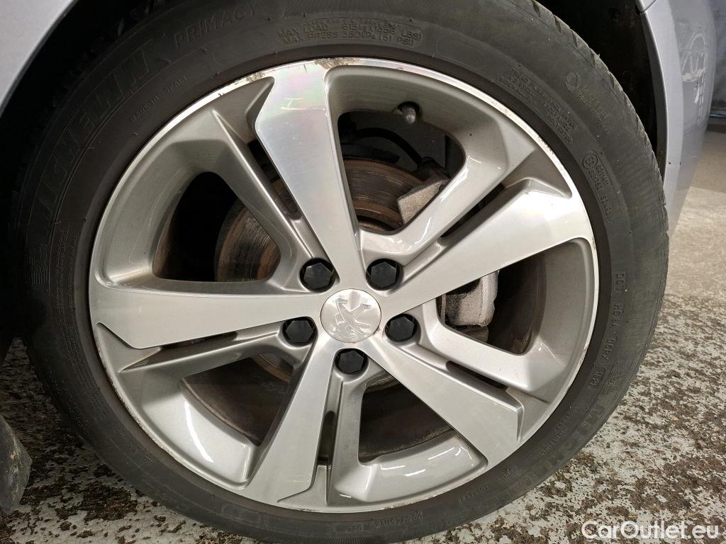  Peugeot  308 PEUGEOT  SW  2017  5P  Break BlueHDi 130 Allure Business #35