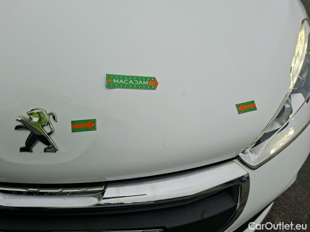  Peugeot  208  Active 1.2 PureTech 70CV BVM5 E6 #39