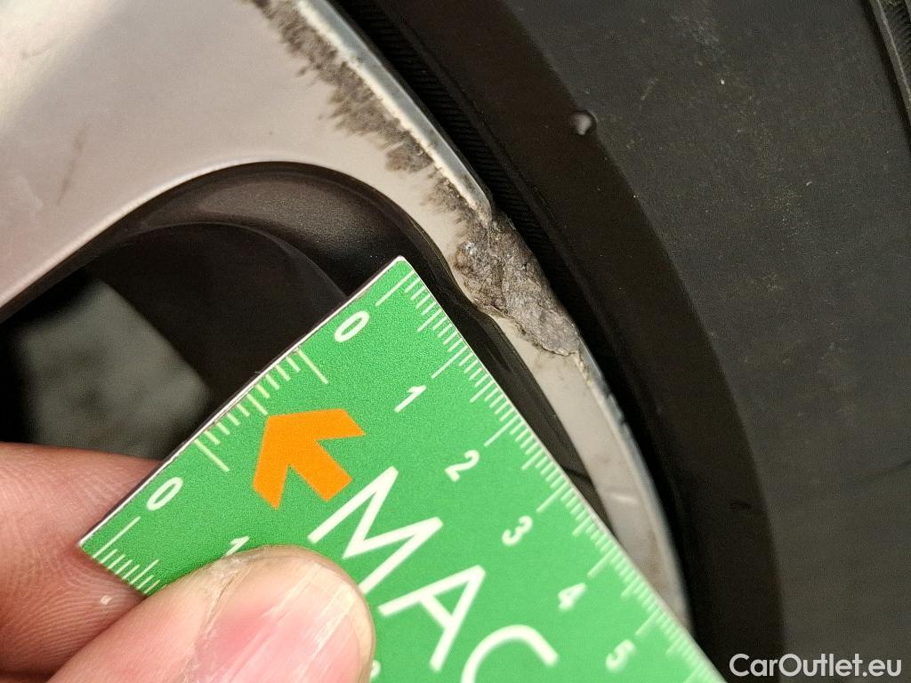  Peugeot  308 PEUGEOT  SW  2017  5P  Break BlueHDi 130 Allure Business #57