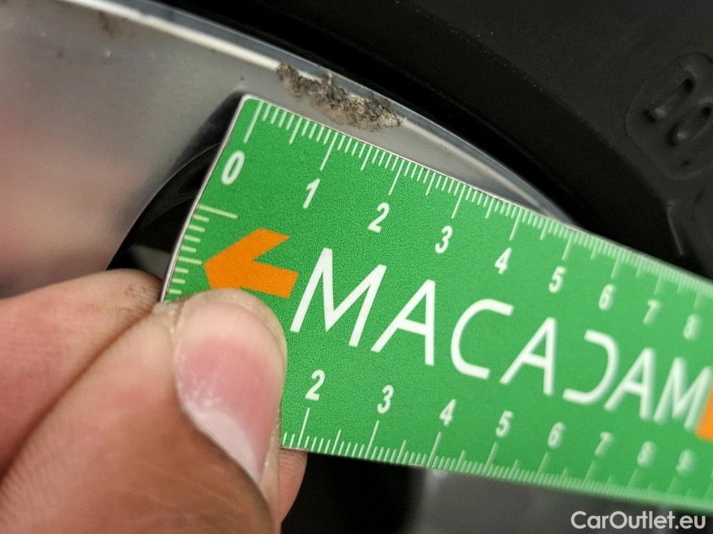  Peugeot  308 PEUGEOT  SW  2017  5P  Break BlueHDi 130 Allure Business #40