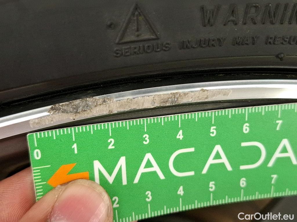  Peugeot  308 PEUGEOT  SW  2017  5P  Break BlueHDi 130 Allure Business #61