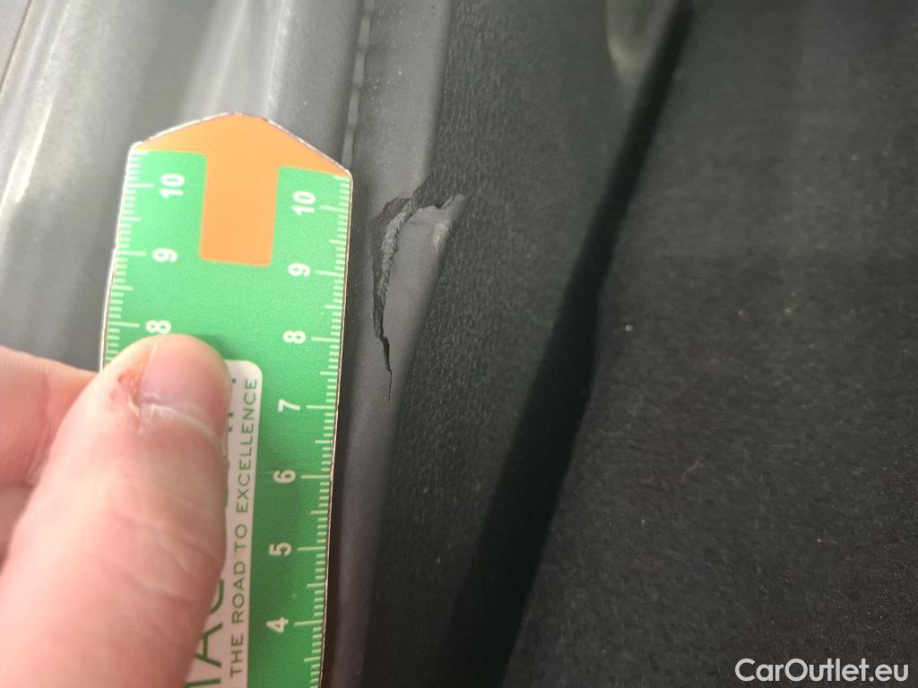  Nissan  Qashqai NISSAN  / 2017 / 5P / Crossover 1.5 DCI 115 DCT Business Edition #9