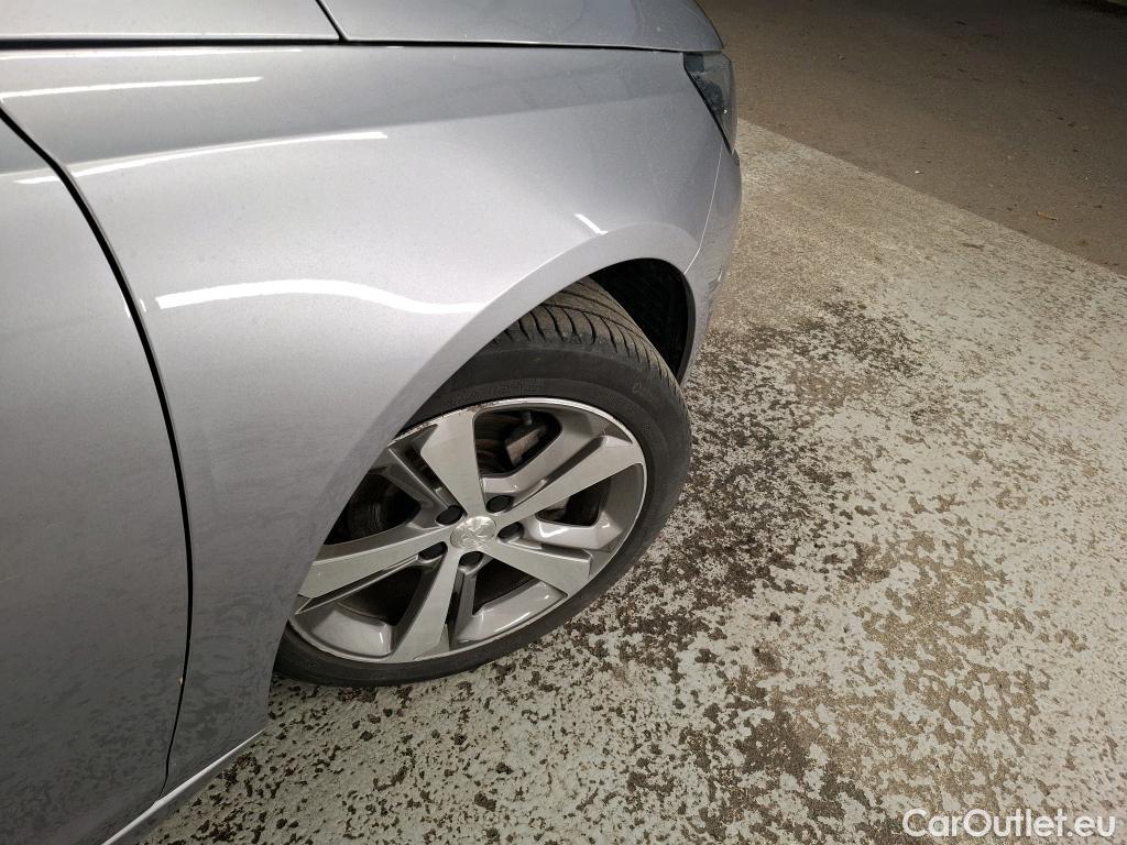  Peugeot  308 PEUGEOT  SW  2017  5P  Break BlueHDi 130 Allure Business #34