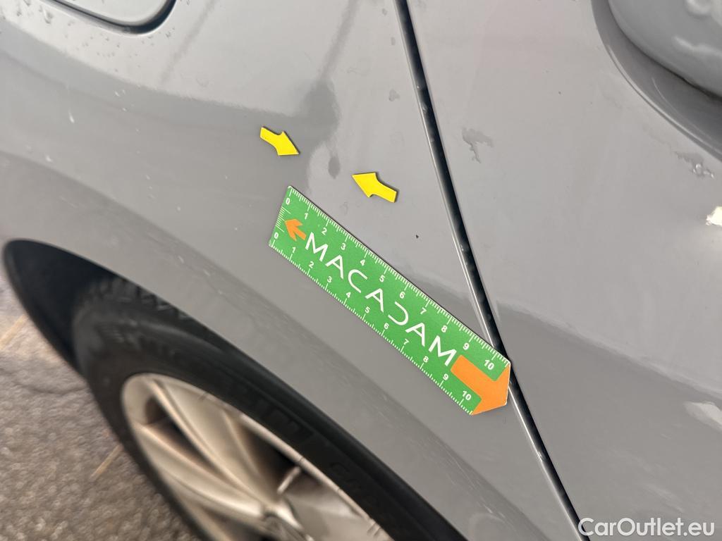  Volkswagen  Golf  VOLKSWAGEN / 2020 / 5P / Berline 2.0 TDI SCR 115 BVM6 Life Busi #4