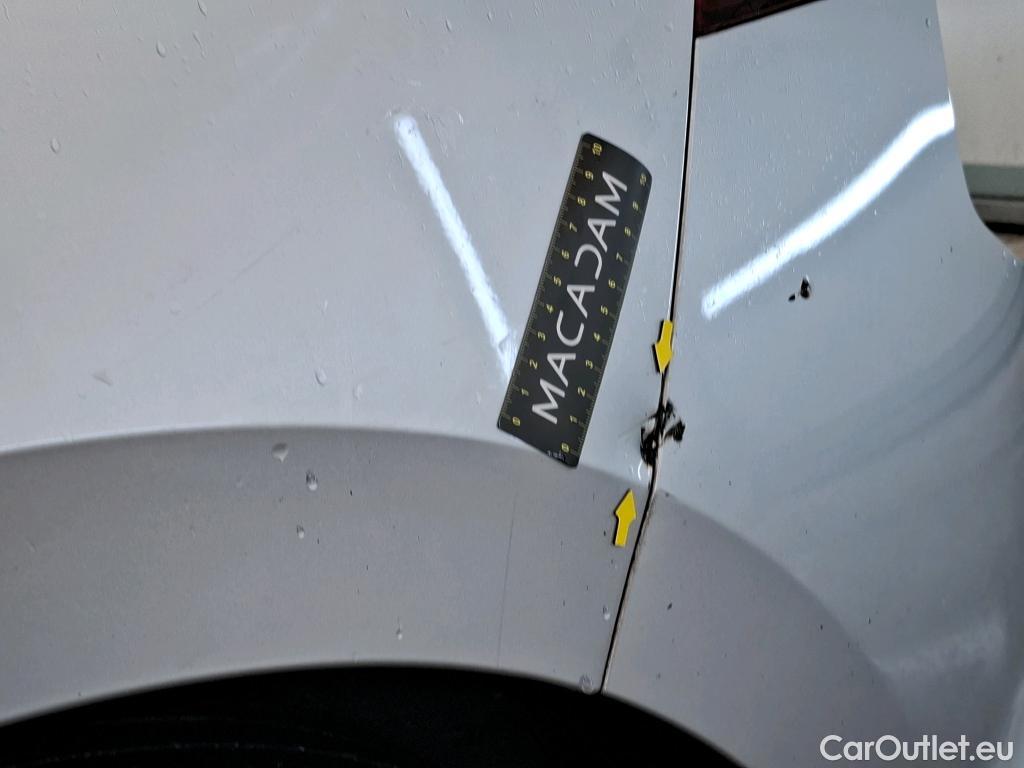  Volkswagen  Golf  VOLKSWAGEN / 2020 / 5P / Berline 2.0 TDI SCR 150 DSG7 Life Busi 1st #12