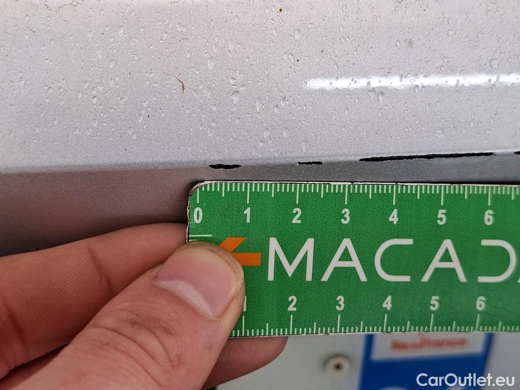  Volkswagen  Golf  VOLKSWAGEN / 2020 / 5P / Berline 2.0 TDI SCR 150 DSG7 Life Busi 1st #20