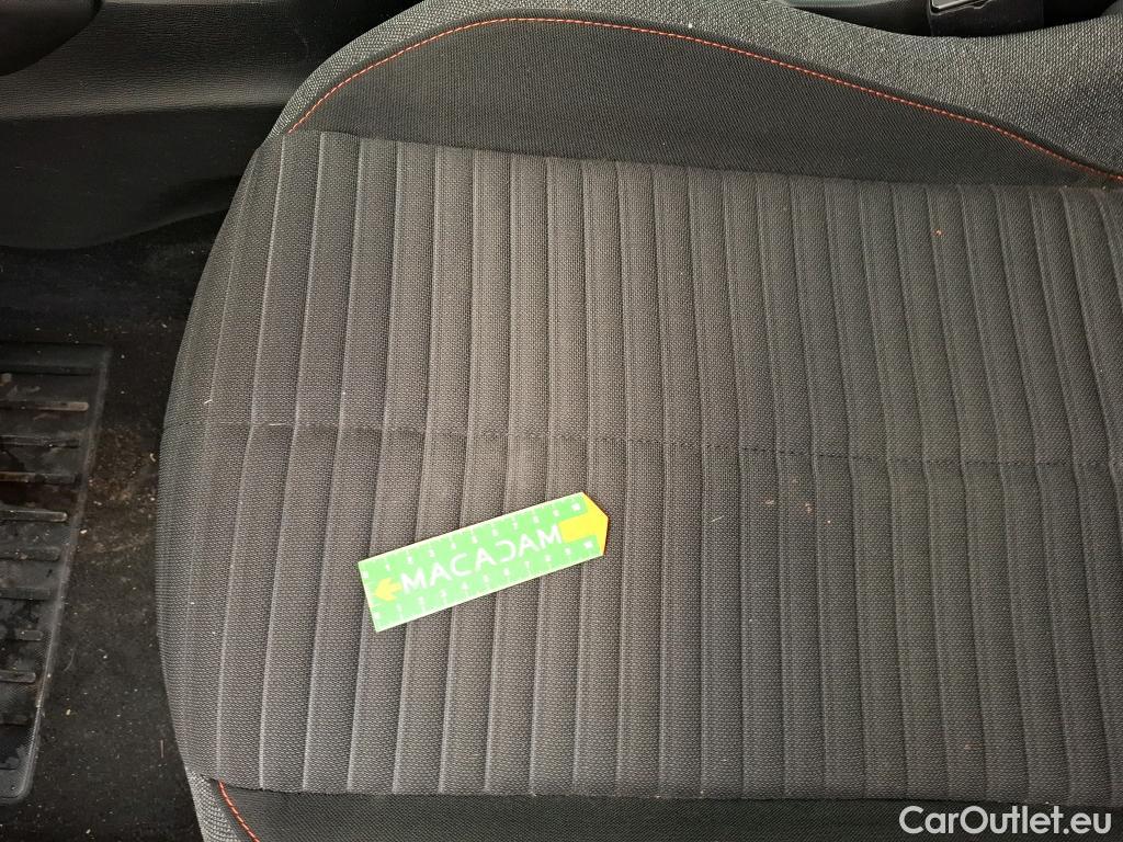  Peugeot  2008  Active Business 1.2 PureTech 130CV BVA8 E6d #15