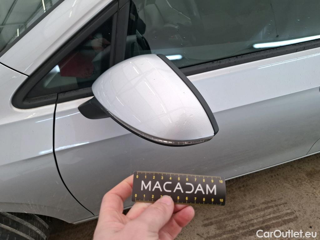  Volkswagen  Golf  VOLKSWAGEN / 2020 / 5P / Berline 2.0 TDI SCR 150 DSG7 Life Busi 1st #68