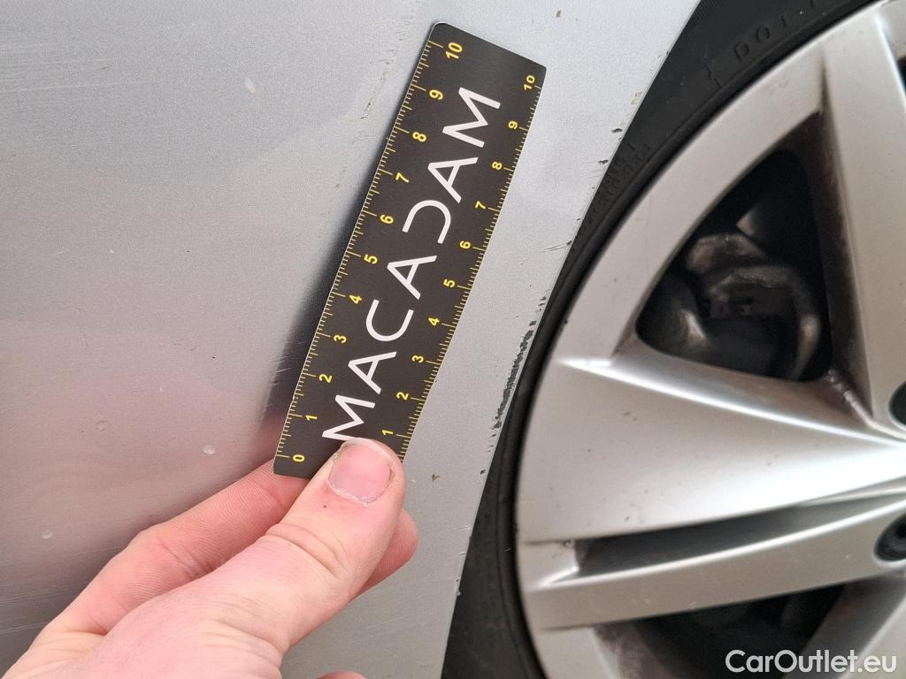  Volkswagen  Golf  VOLKSWAGEN / 2020 / 5P / Berline 2.0 TDI SCR 150 DSG7 Life Busi 1st #35