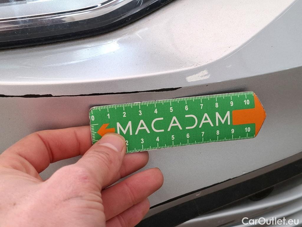  Volkswagen  Golf  VOLKSWAGEN / 2020 / 5P / Berline 2.0 TDI SCR 150 DSG7 Life Busi 1st #9