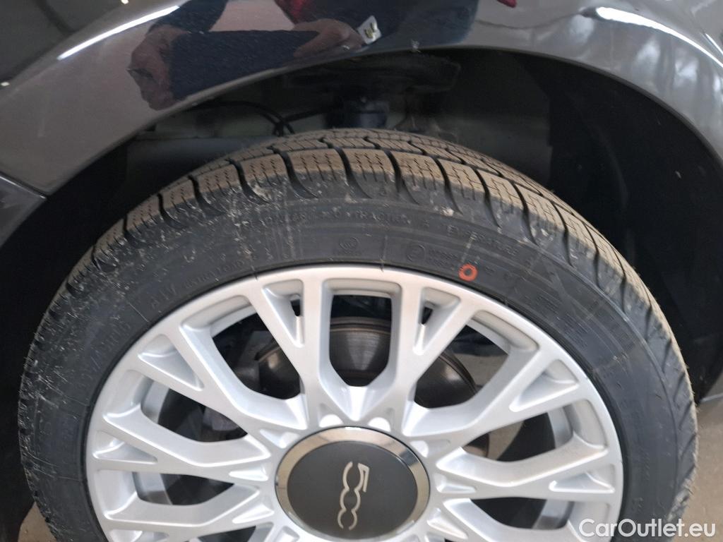  Fiat  500 FIAT  / 2015 / 3P / Berline Hybrid 1.0 BSG 70 ch Dolcevita Plus #4