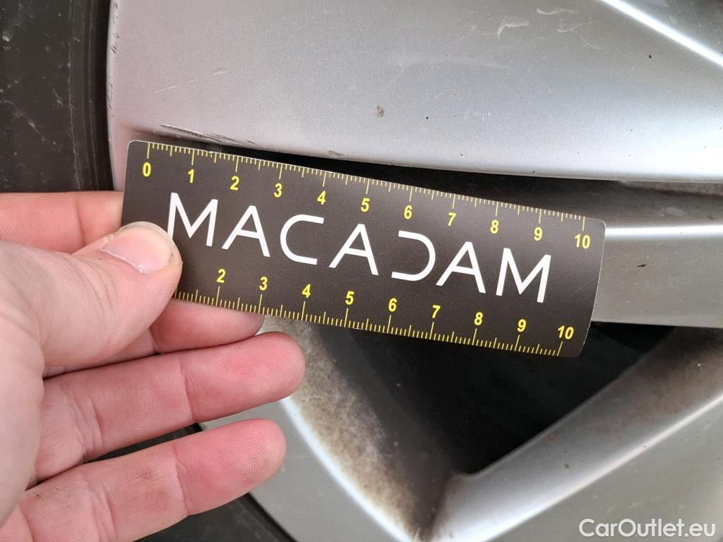  Volkswagen  Golf  VOLKSWAGEN / 2020 / 5P / Berline 2.0 TDI SCR 150 DSG7 Life Busi 1st #54