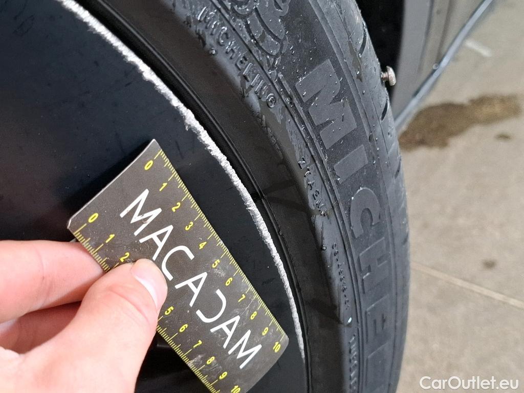  Tesla  Model Y TESLA  / 2020 / 5P / SUV Grand Autonomie Dual Motor AWD #23