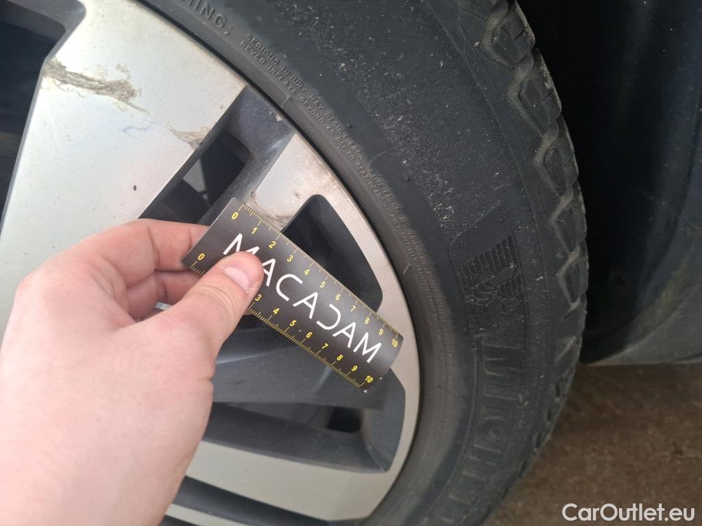  Peugeot  5008  GT 2.0 HDi 180CV BVA8 E6dT #40