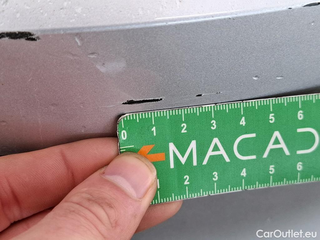  Volkswagen  Golf  VOLKSWAGEN / 2020 / 5P / Berline 2.0 TDI SCR 150 DSG7 Life Busi 1st #18