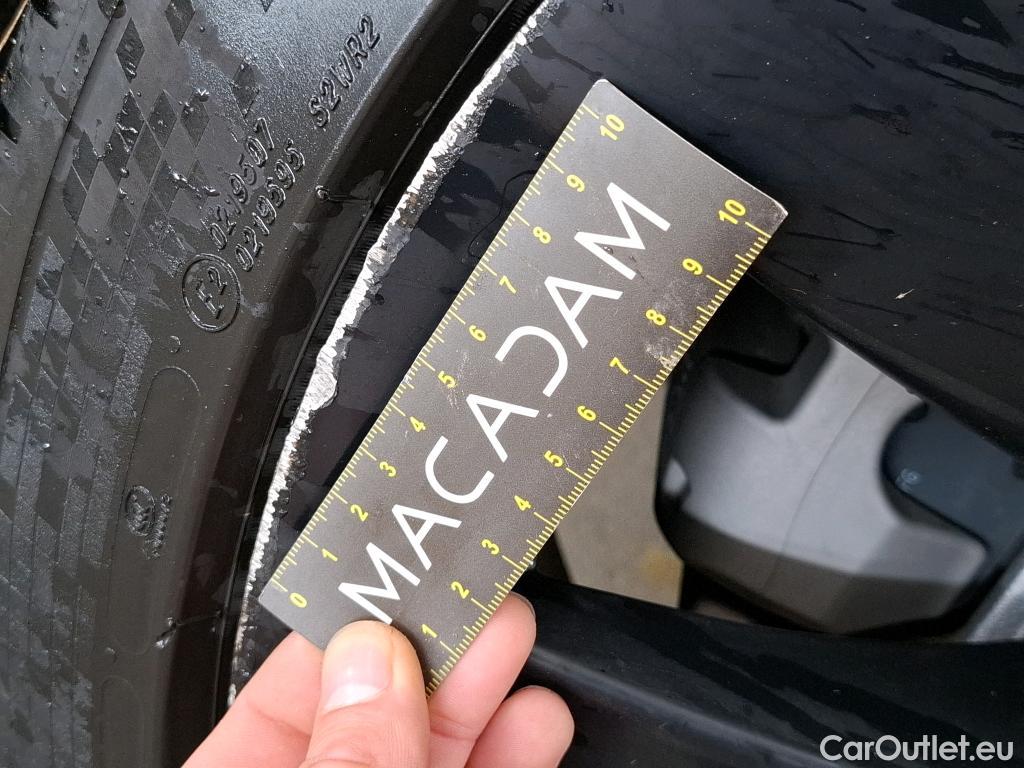  Tesla  Model Y TESLA  / 2020 / 5P / SUV Grand Autonomie Dual Motor AWD #38