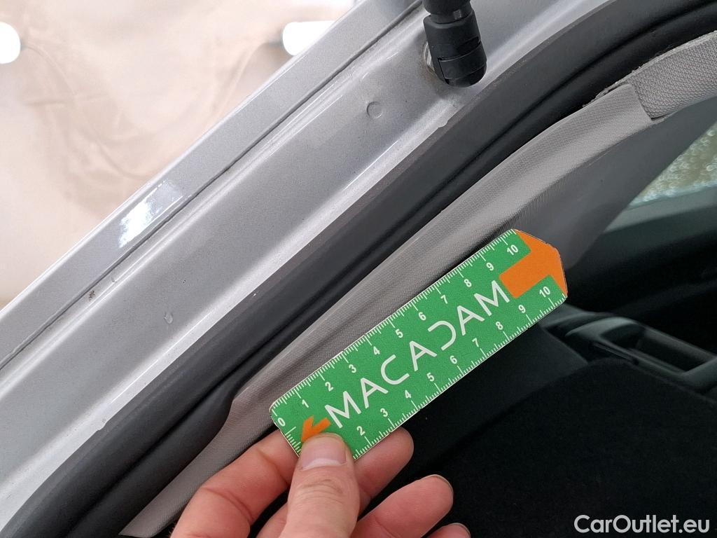  Volkswagen  Golf  VOLKSWAGEN / 2020 / 5P / Berline 2.0 TDI SCR 150 DSG7 Life Busi 1st #36