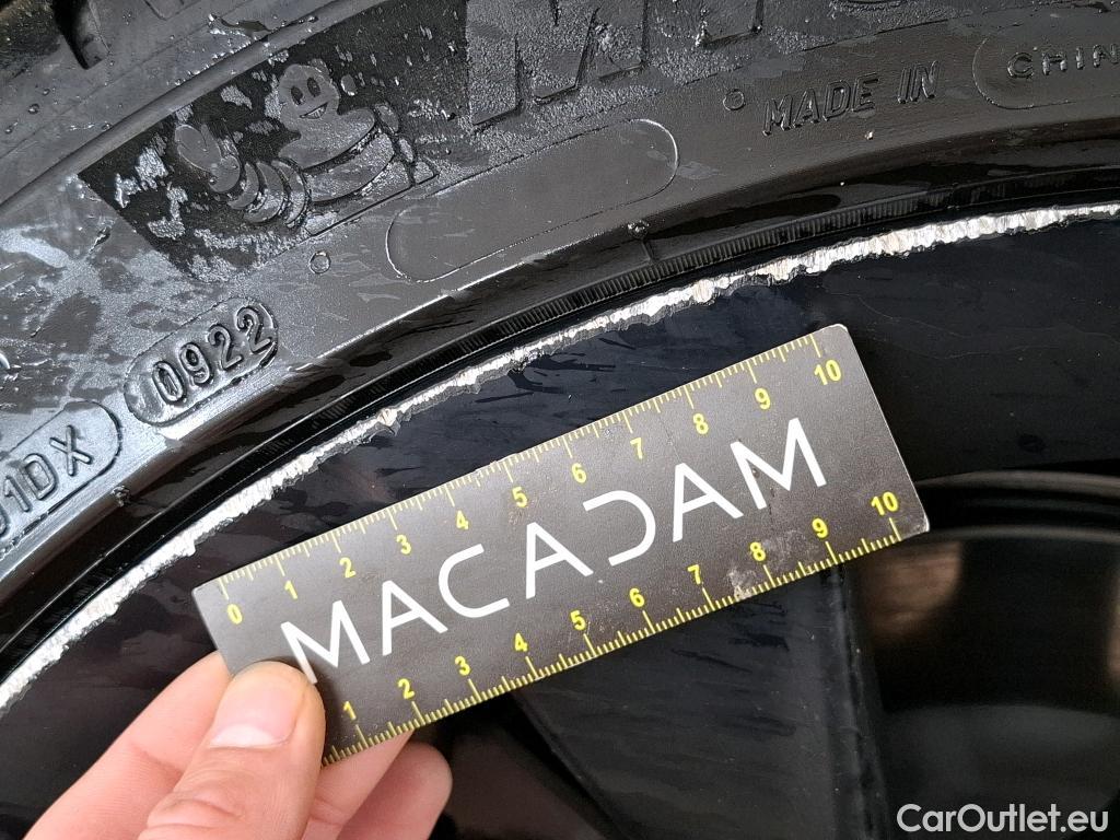  Tesla  Model Y TESLA  / 2020 / 5P / SUV Grand Autonomie Dual Motor AWD #37