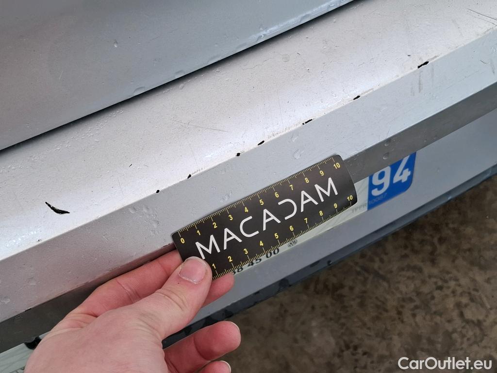  Volkswagen  Golf  VOLKSWAGEN / 2020 / 5P / Berline 2.0 TDI SCR 150 DSG7 Life Busi 1st #19