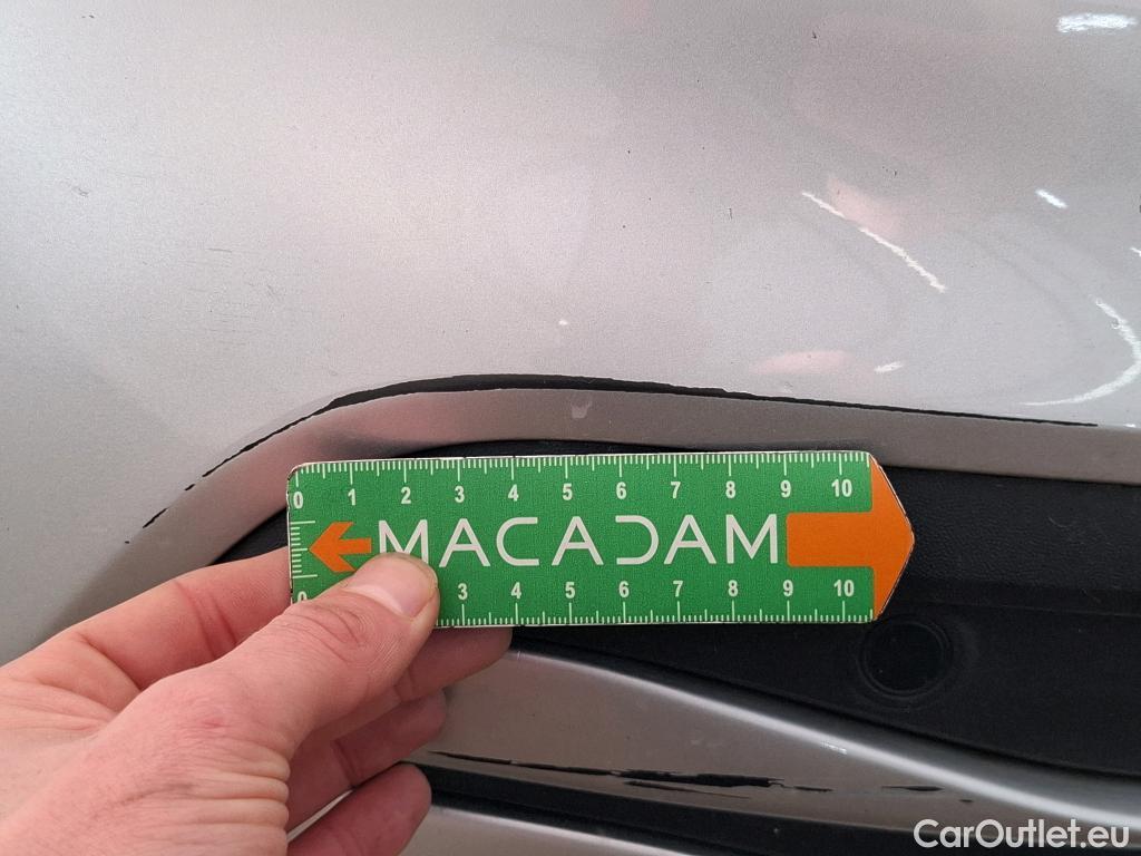  Volkswagen  Golf  VOLKSWAGEN / 2020 / 5P / Berline 2.0 TDI SCR 150 DSG7 Life Busi 1st #10