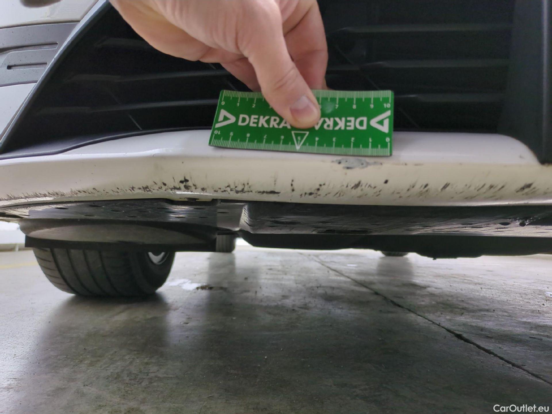  Peugeot  308  Active Pack 1.5 HDi 130CV BVM6 E6d #34