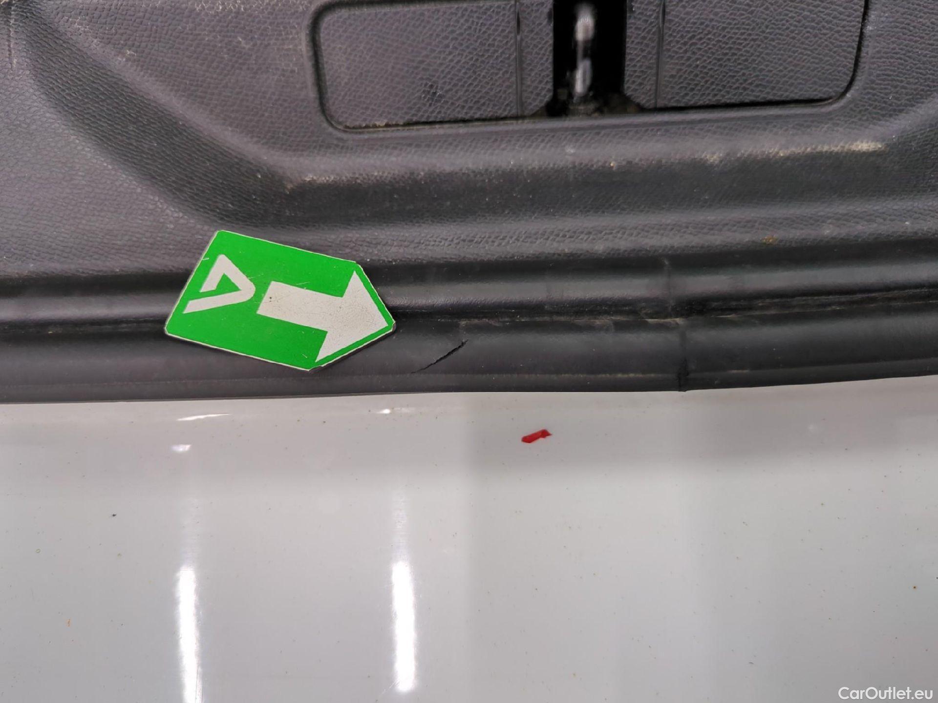  Peugeot  308  Active Pack 1.5 HDi 130CV BVM6 E6d #8