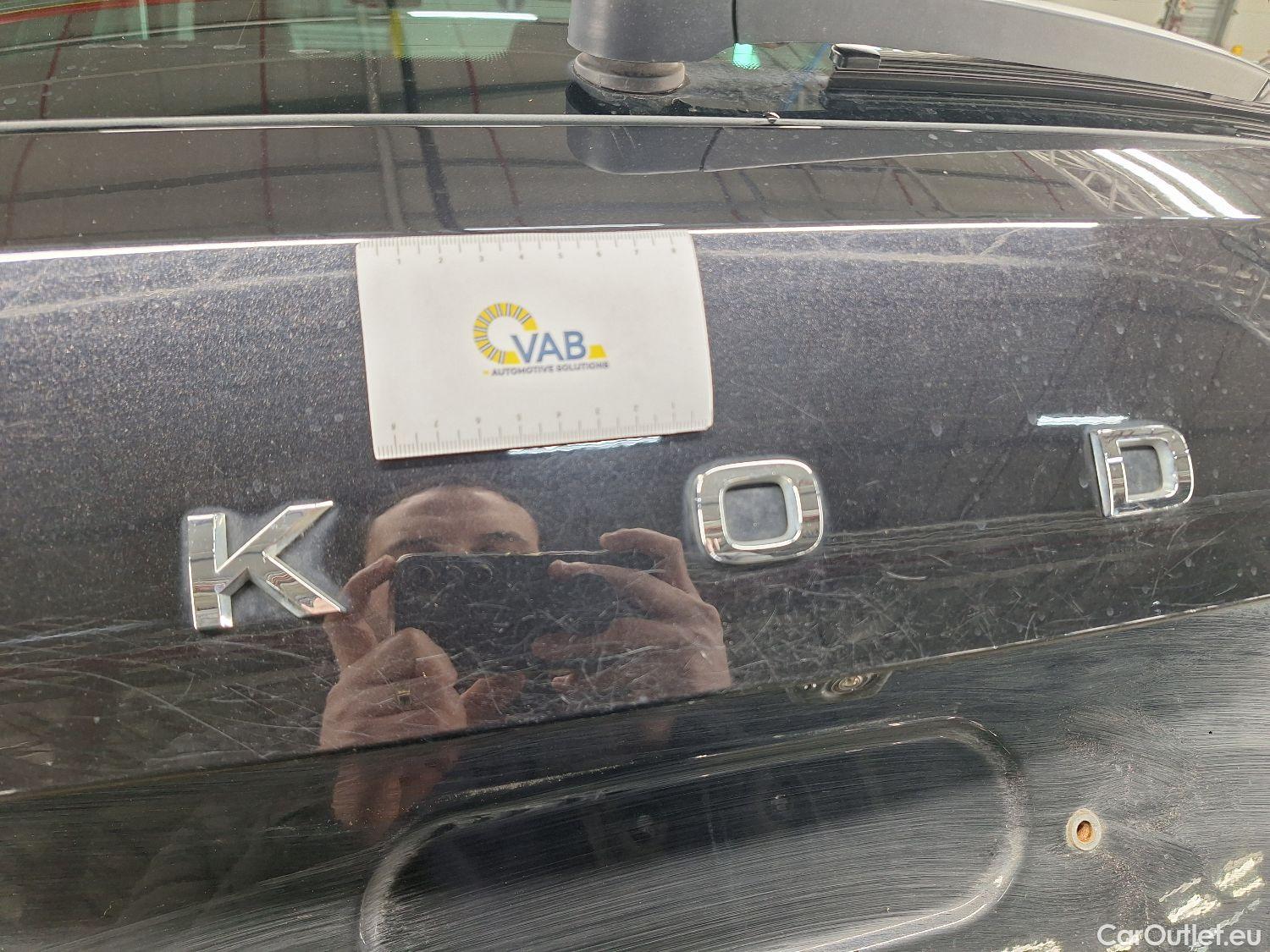  Skoda  Superb Skoda,  C FL'19 PHEV, Skoda  Combi 1.4 TSI iV 160kW DSG6 Clever 5d #39