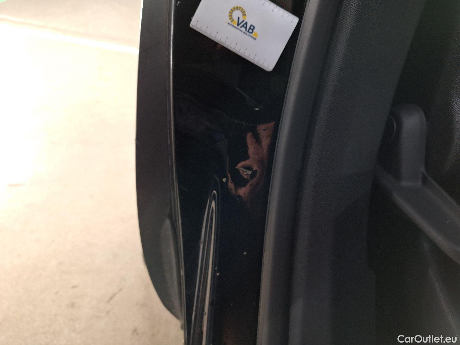  Peugeot  5008 Peugeot,  '16, Peugeot  1.5 BlueHDi 96kW S&S EAT8 Allure 5d 7pl #40