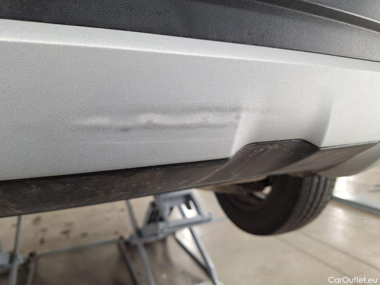  Mercedes  GLA Mercedes,  FL'17, Mercedes-Benz   200 d DCT 5d #32